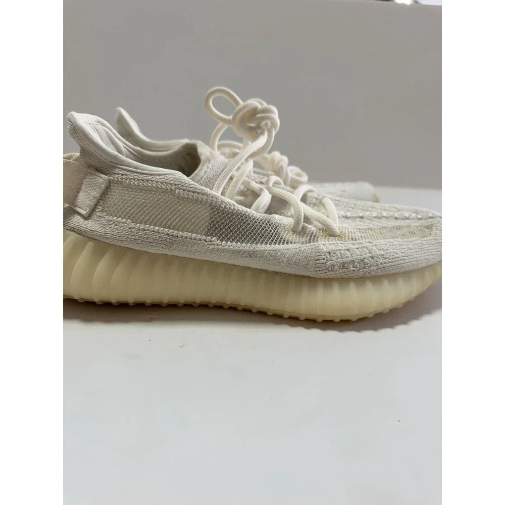 Adidas Yeezy Boost 350 V2 Light- Size 6 US (2021) GY3438